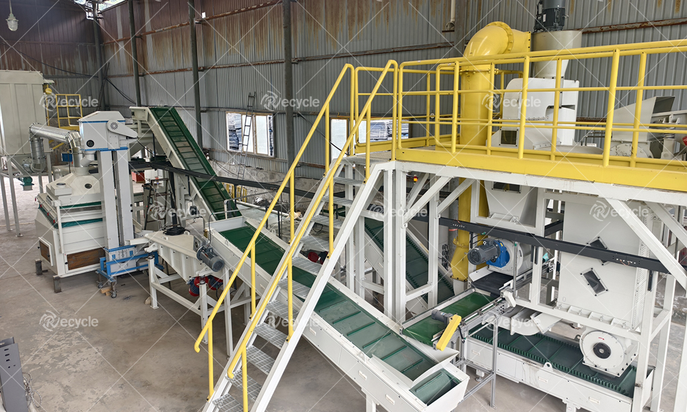 Customized Photovoltaic Panel Recycling Line In Greece