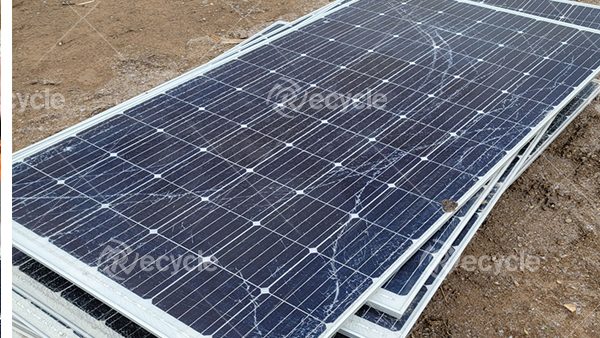 Automated Solar Panel Frame Removal Improves Entire Recycling Lines